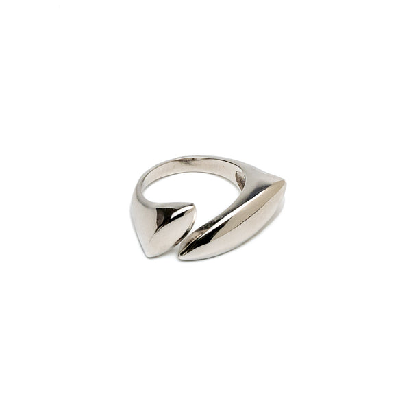 Sterling silver ring (R-2096)