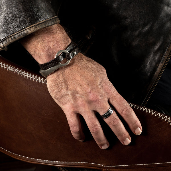 Men’s strong metal and leather bracelet (M-7054)